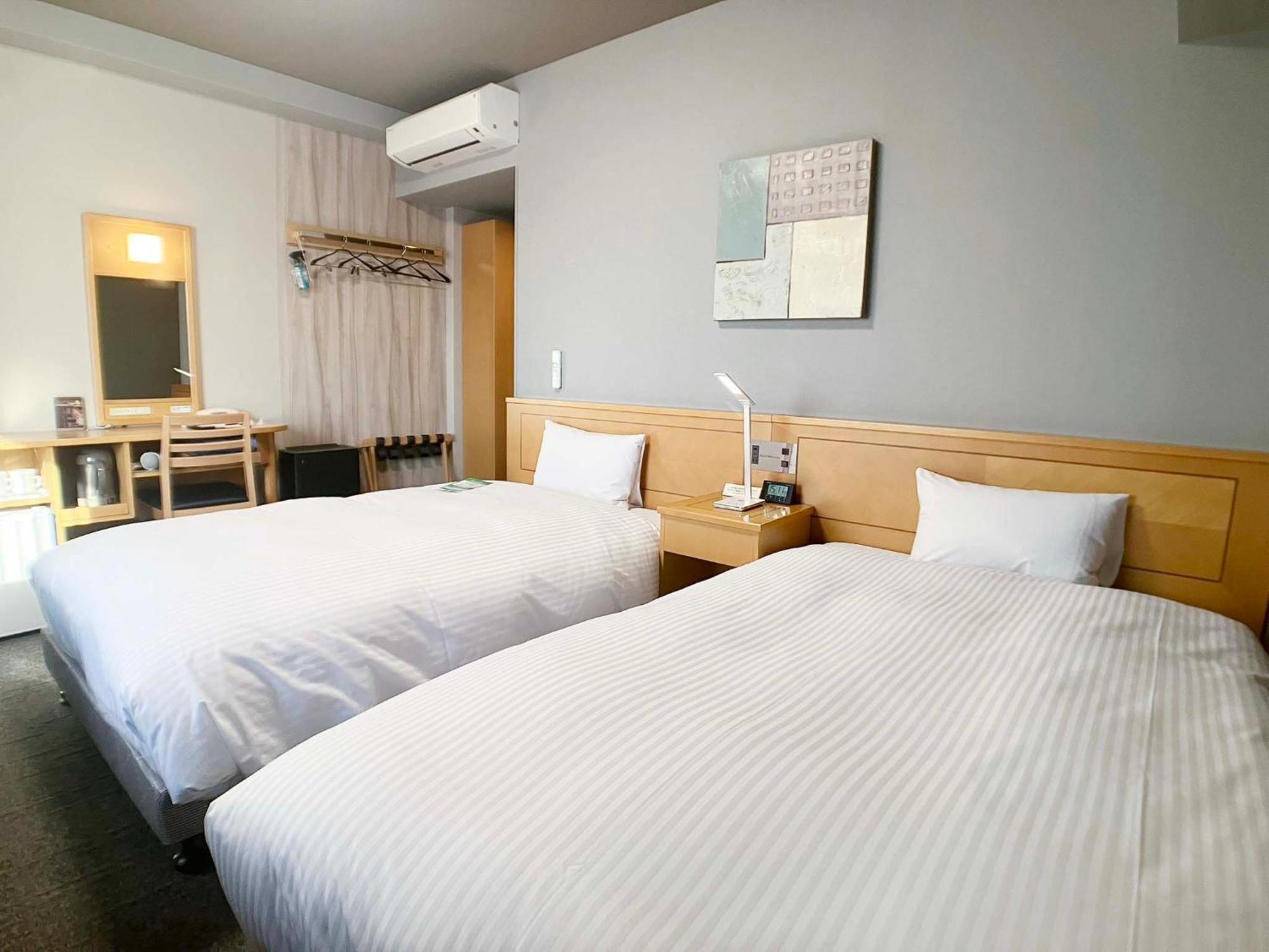 Hotel Route-Inn Kitakami Ekimae Bagian luar foto